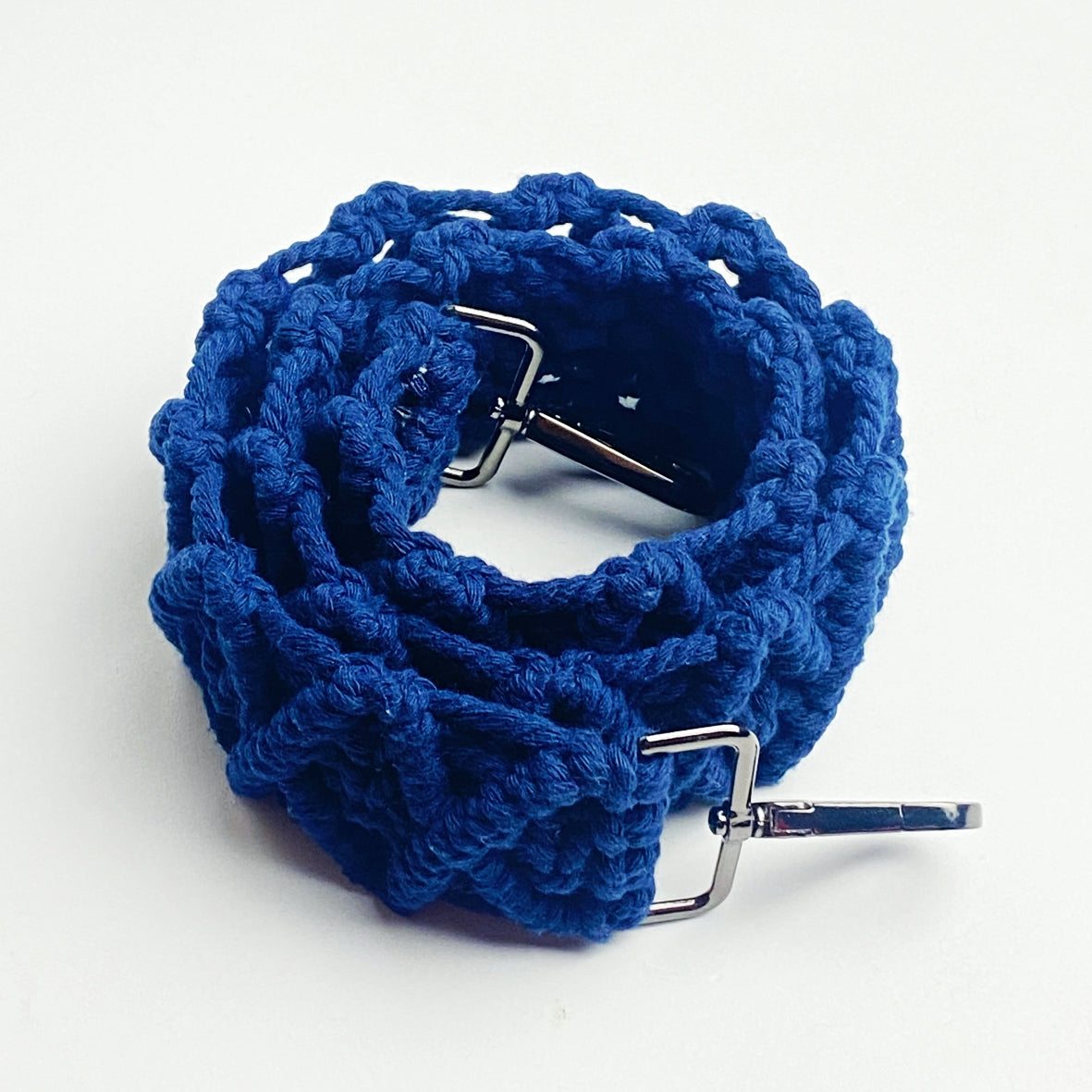 MACRAME STRAP NAVY BLUE